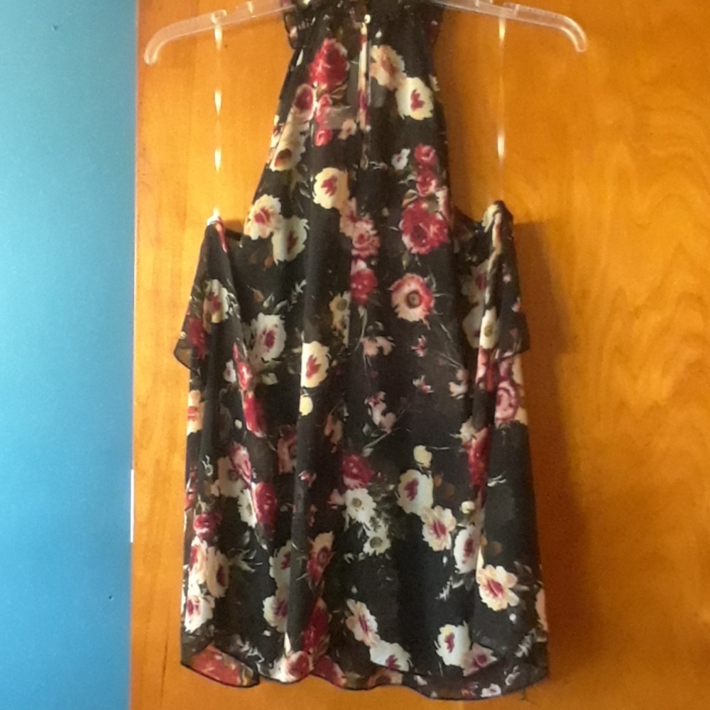 Floral Printed Sleeveless Blouse